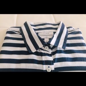 Boy size 6 navy strip shirt